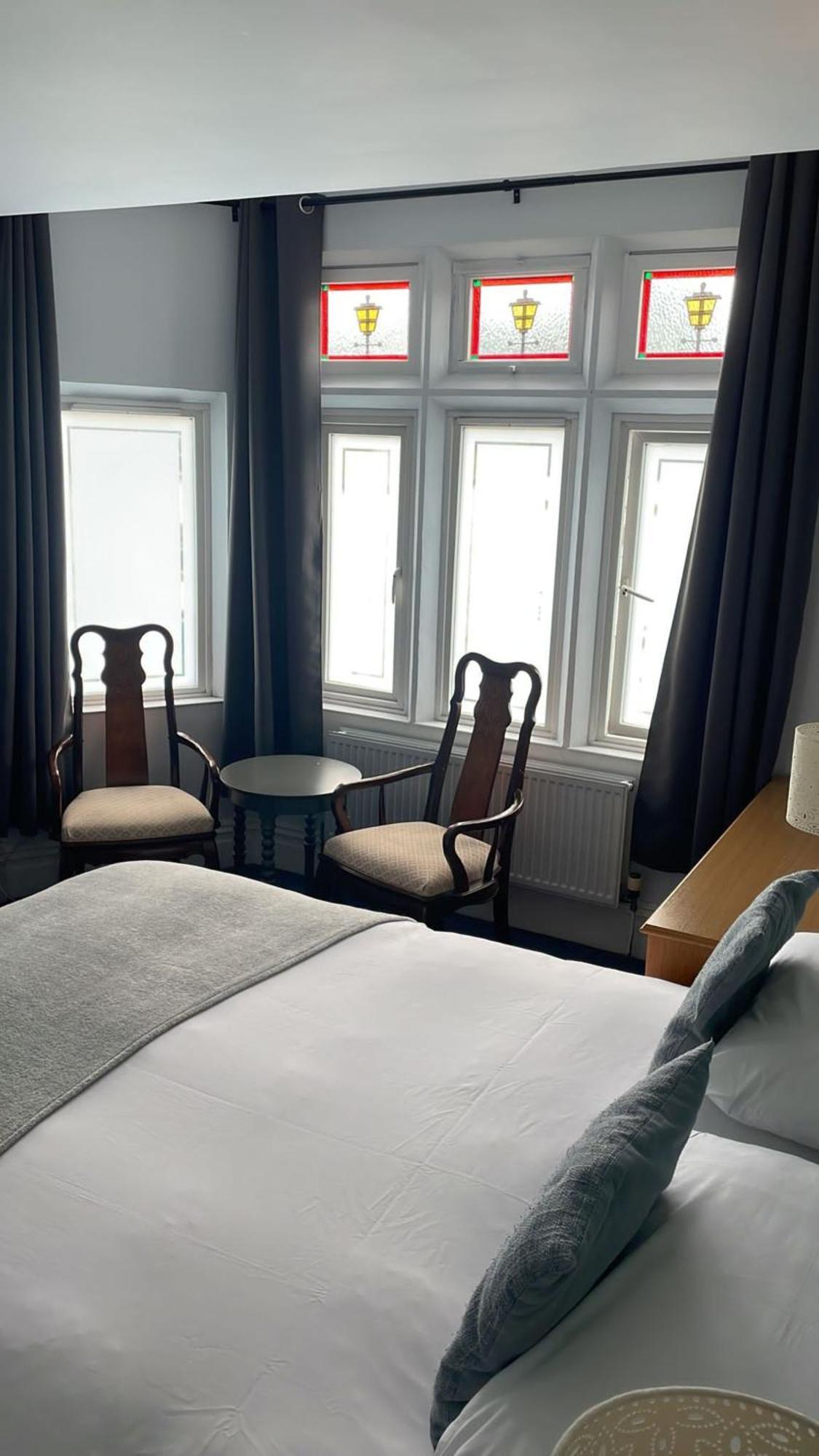 Oyo No 3 Hotel Bath Kültér fotó